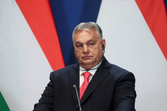 Я постійно працюю над тим, щоб уникнути ситуації, коли гроші, які винні Угорщині, опиняться в Україні, - Орбан